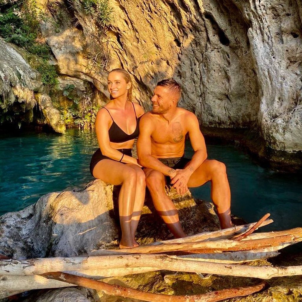 Lukas Podolski mit seiner Frau Monika, September 2020