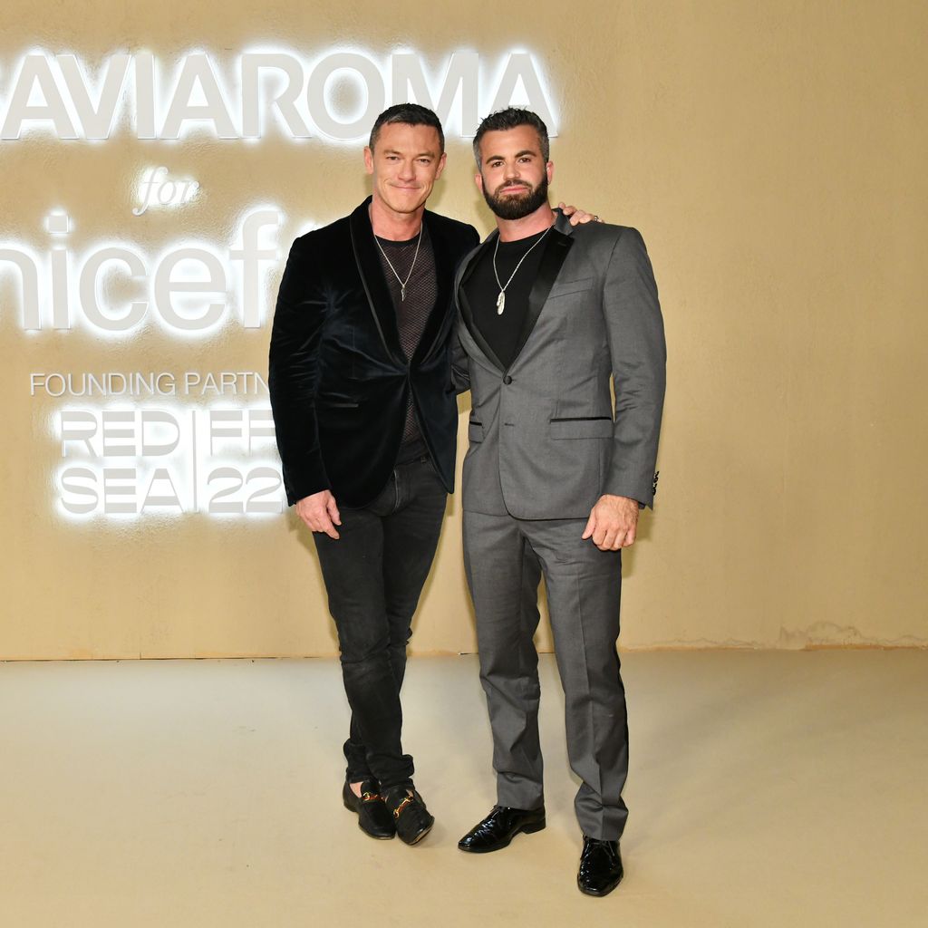 Luke Evans und Fran Tomas, Dezember 2022
