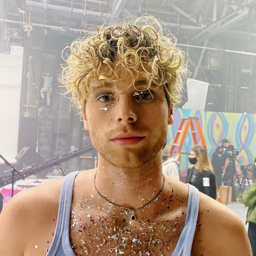 Luke Hemmings, 5SOS-Sänger