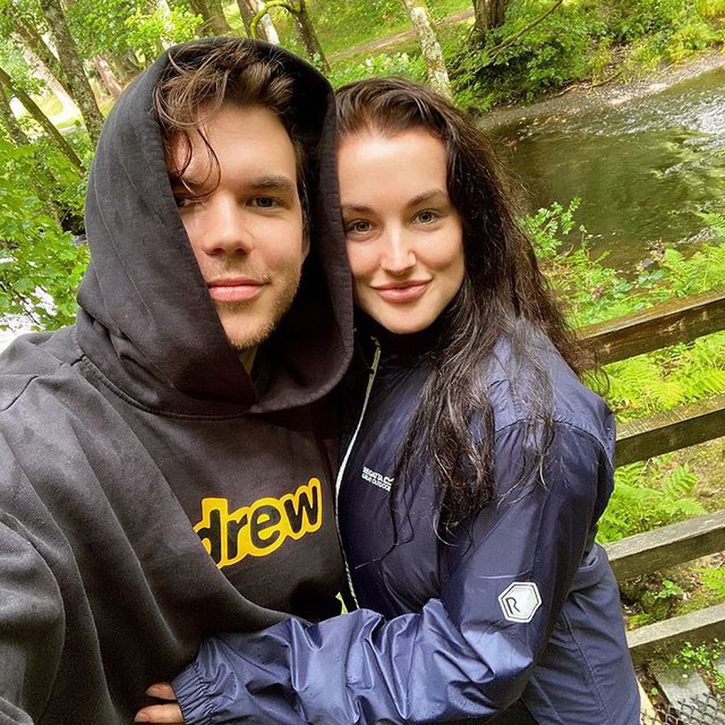 Luke Newton und Jade Louise Davies