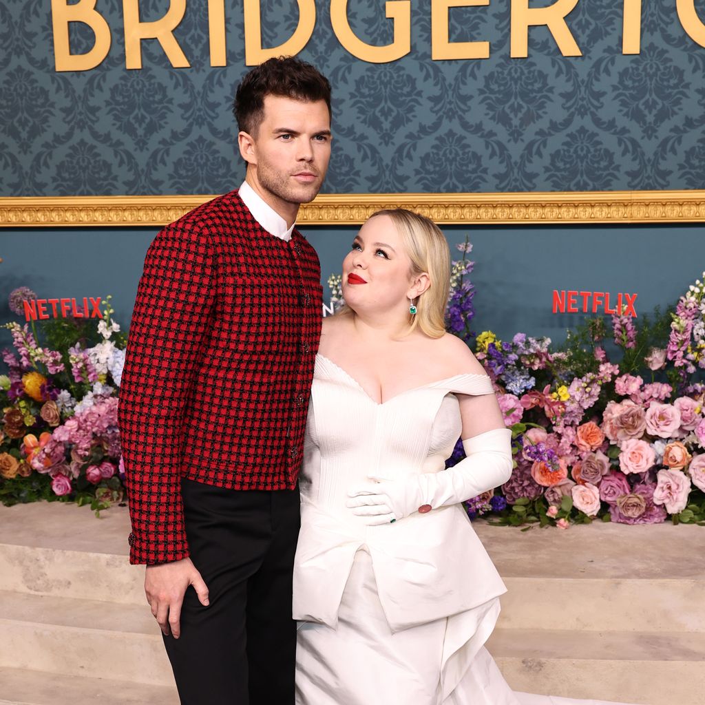 Luke Newton und Nicola Coughlan bei der Premiere von "Bridgerton" 2024