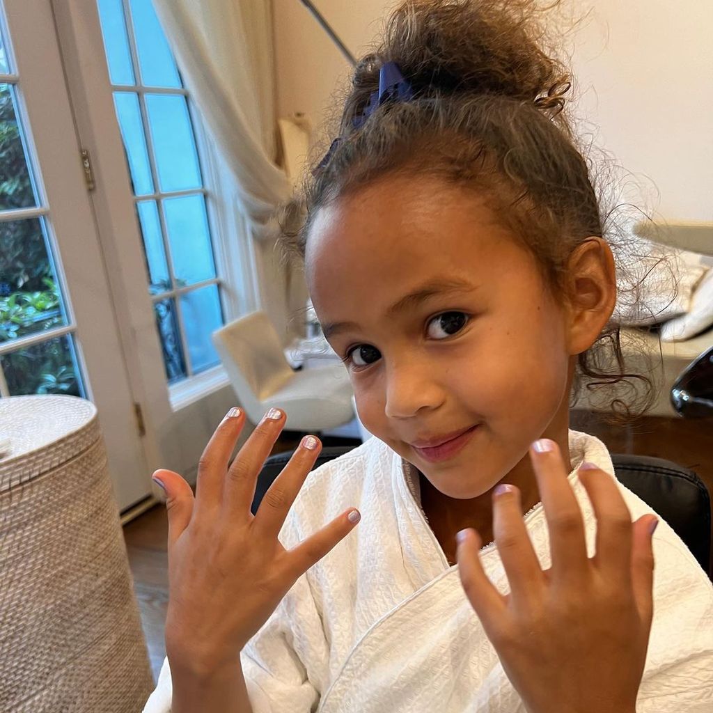 Luna Simone Stephens, Tochter von Chrissy Teigen und John Legend