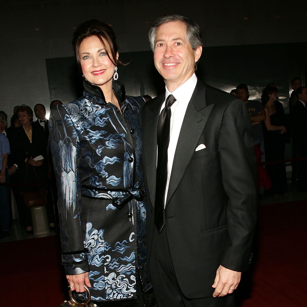 Bei den Kennedy Center Honors 2004: Lynda Carter mit Ehemann Robert Altman in Washington, DC