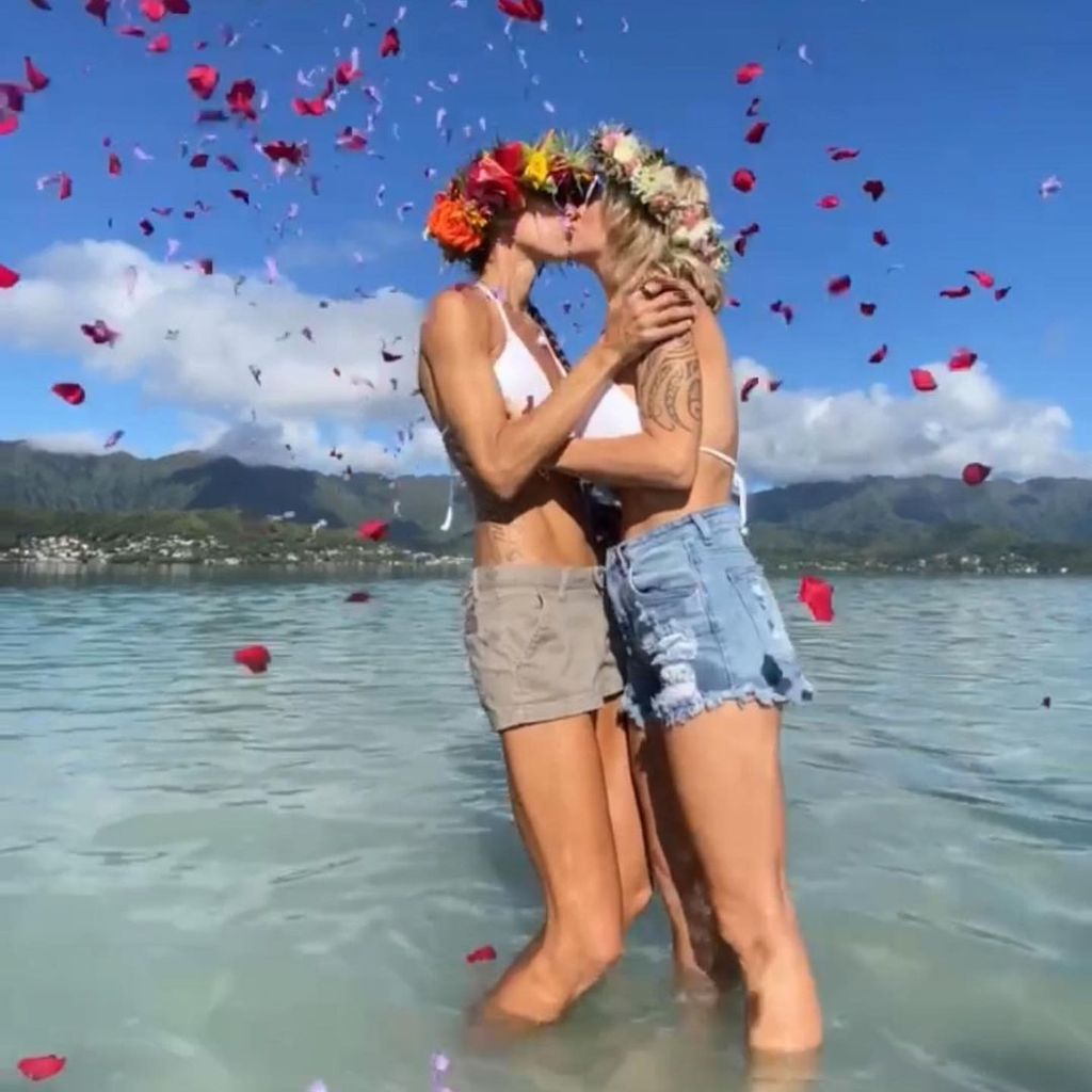 Lyssa Chapman und Leiana Evensen bei ihrer Hochzeit