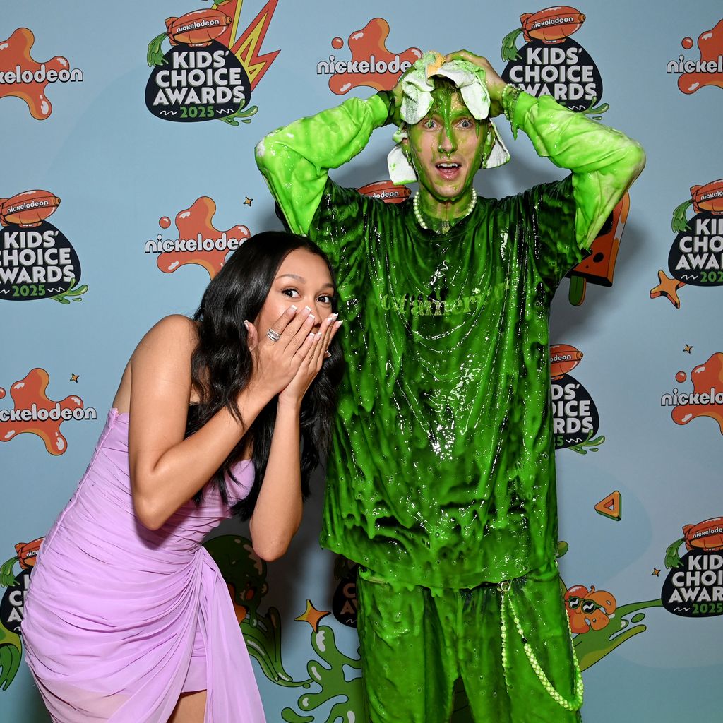MGK und seine Tochter Casie Baker bei den Nickelodeon Kids' Choice Awards 2025 in Kalifornien.