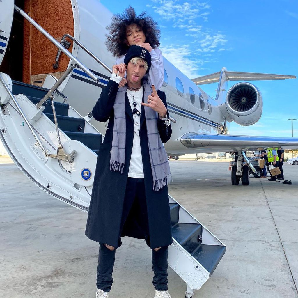 Machine Gun Kelly mit seiner Tochter Casie im Dezember 2020