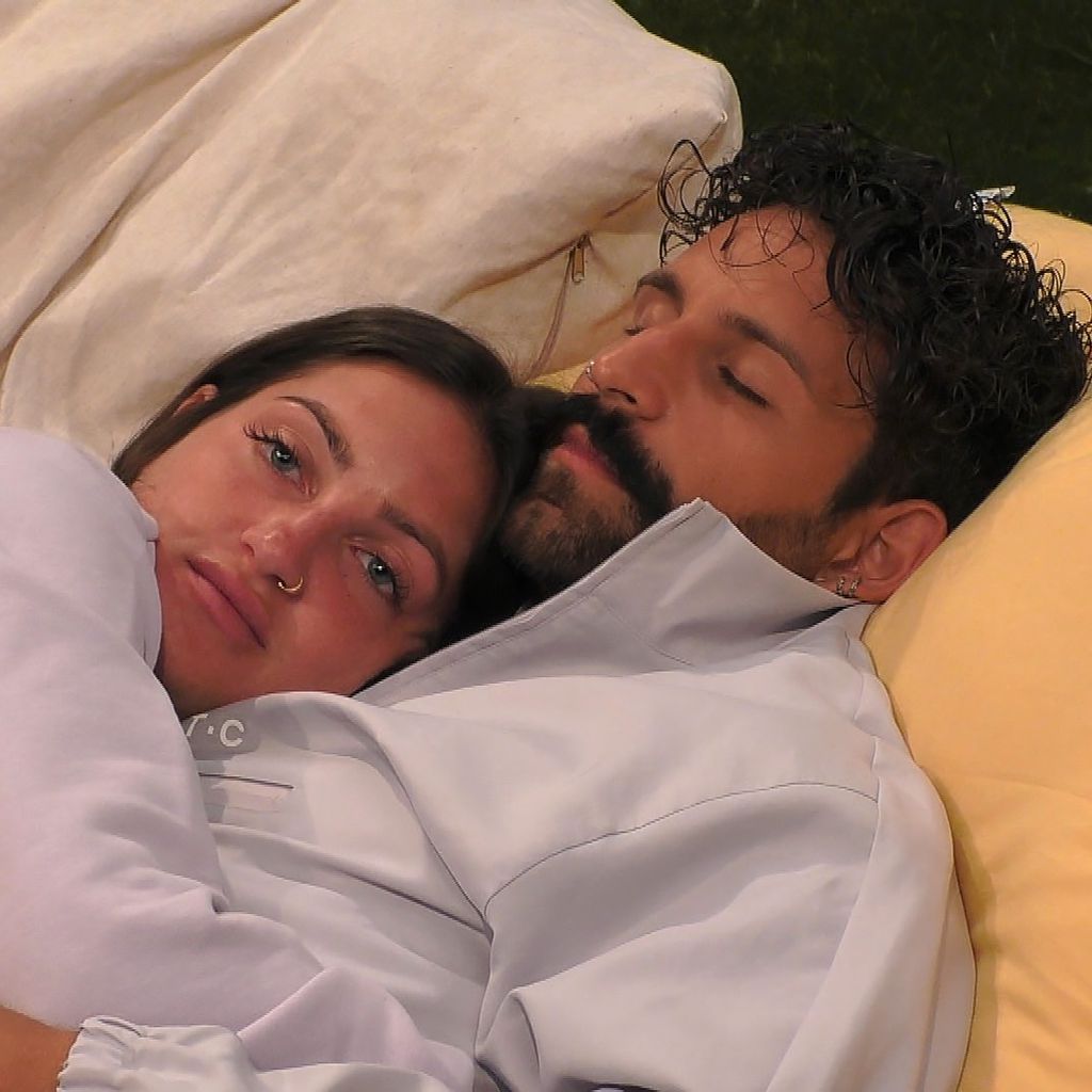 Maddi und Arman bei "Ex on the Beach"