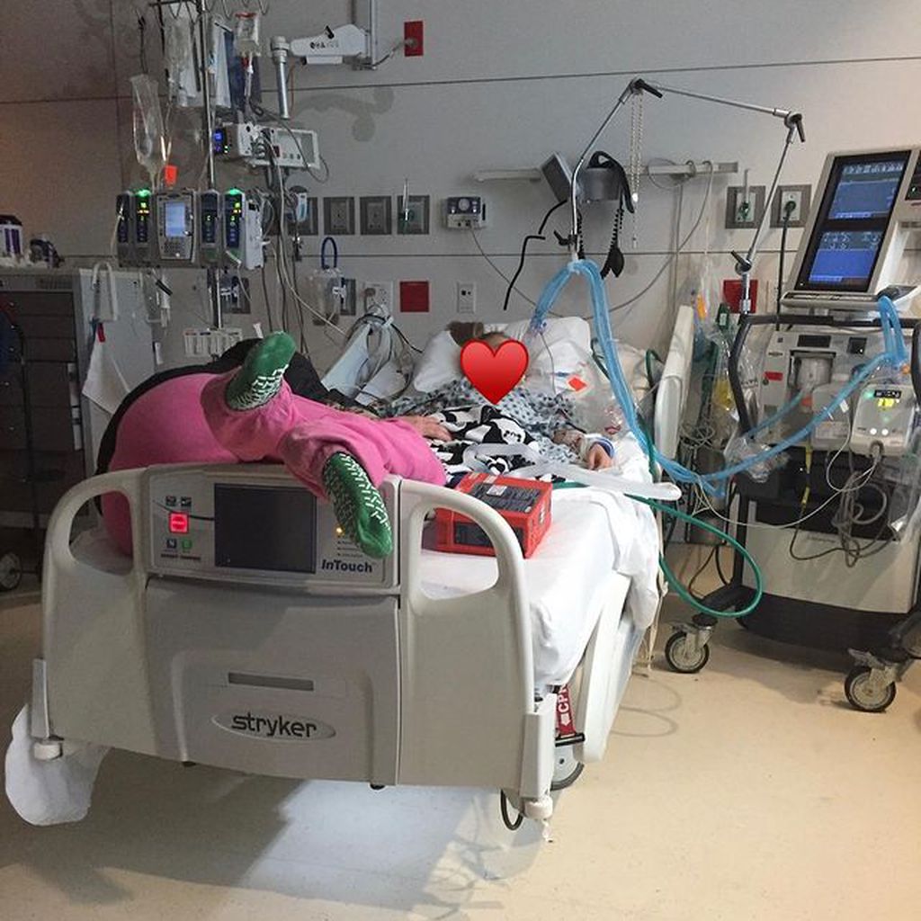 Maddie Briann Aldridge 2017 im Krankenhaus