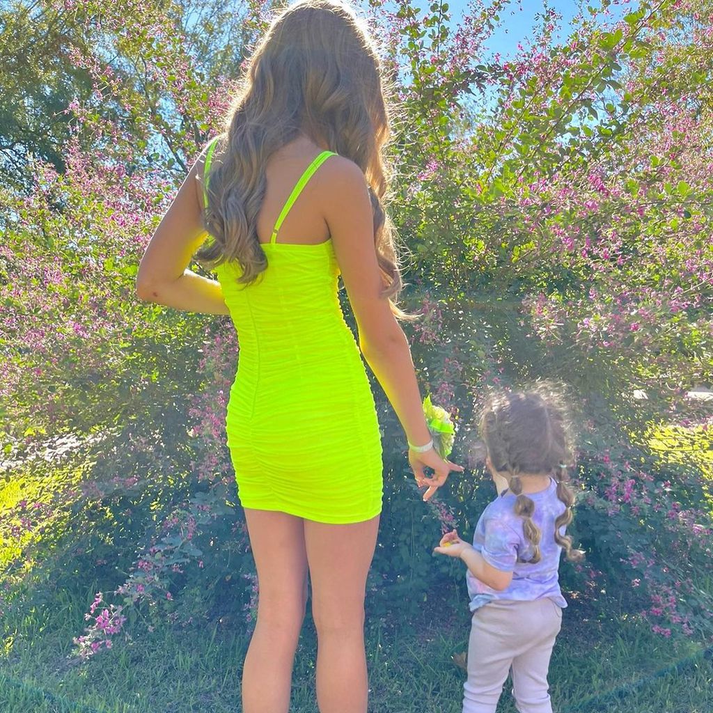 Maddie Briann Aldridge und ihre Schwester Ivey Joan Watson, Oktober 2021