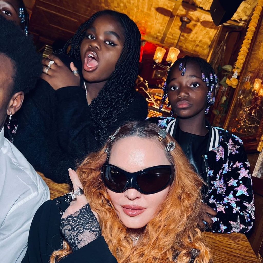 Madonna mit ihren Kindern im Januar 2023