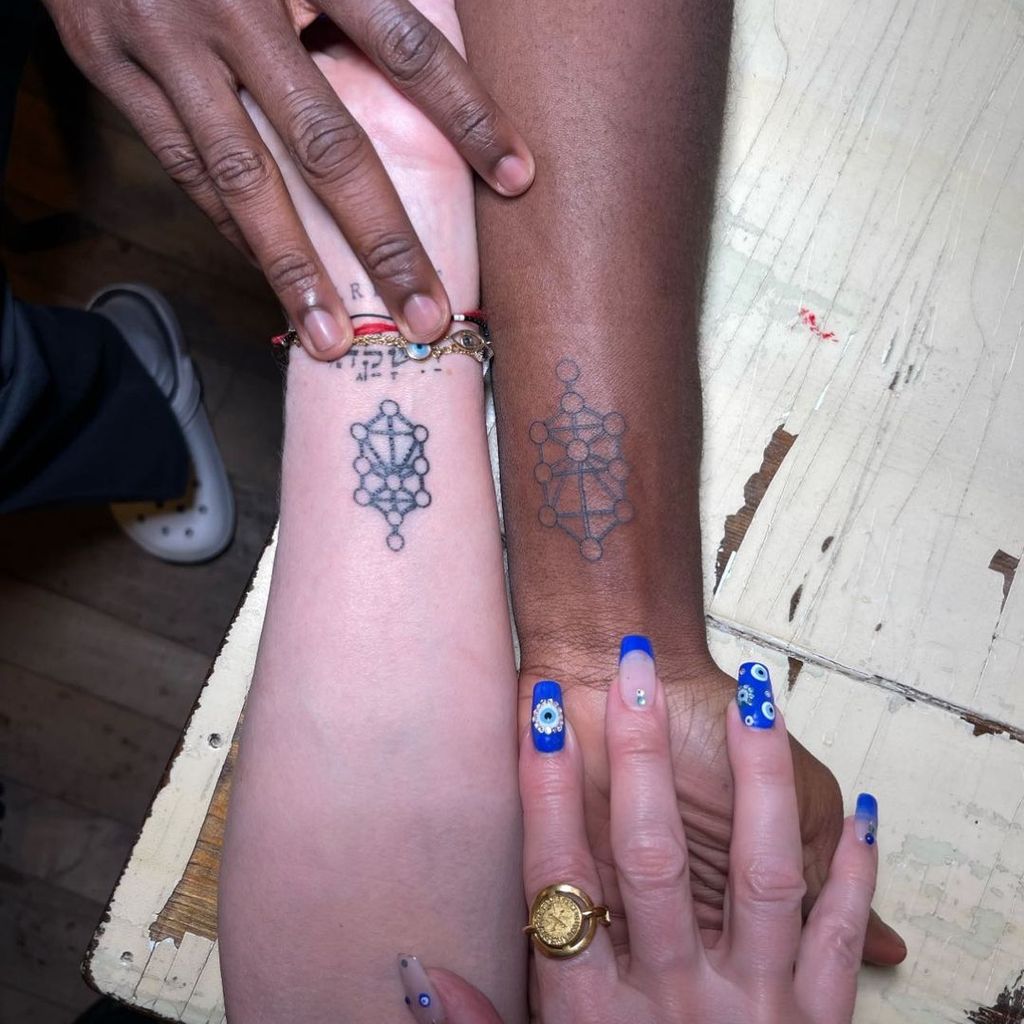 Madonna und ihr Sohn David mit dem gleichen Tattoo