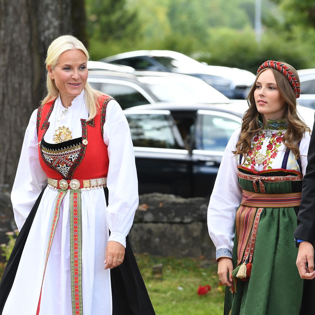Märtha Louise von Norwegen, Leah Isadora Behn und Sverre Magnus von Norwegen, 2020