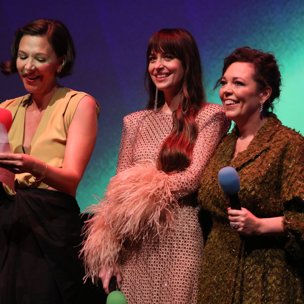 Maggie Gyllenhaal, Dakota Johnson und Olivia Colman im Oktober 2021