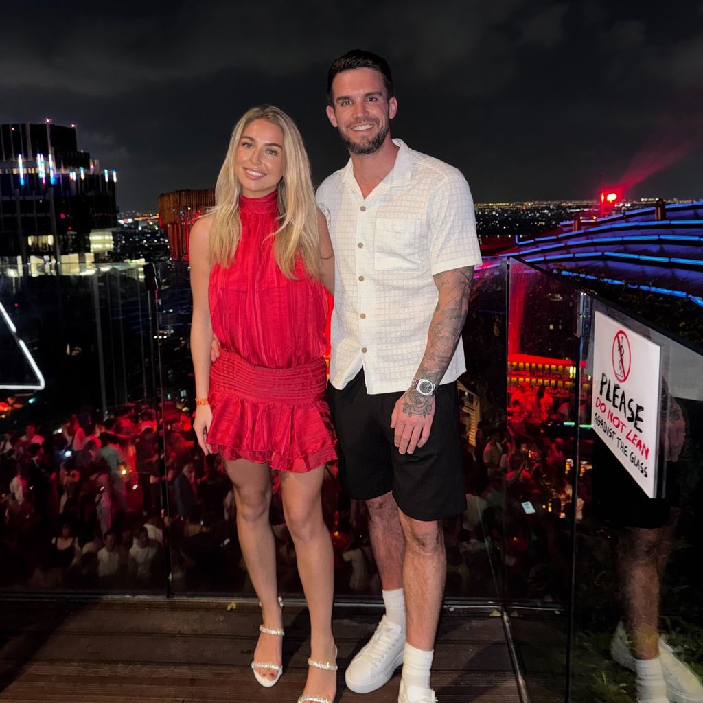 Gaz Beadle und Partnerin Maia