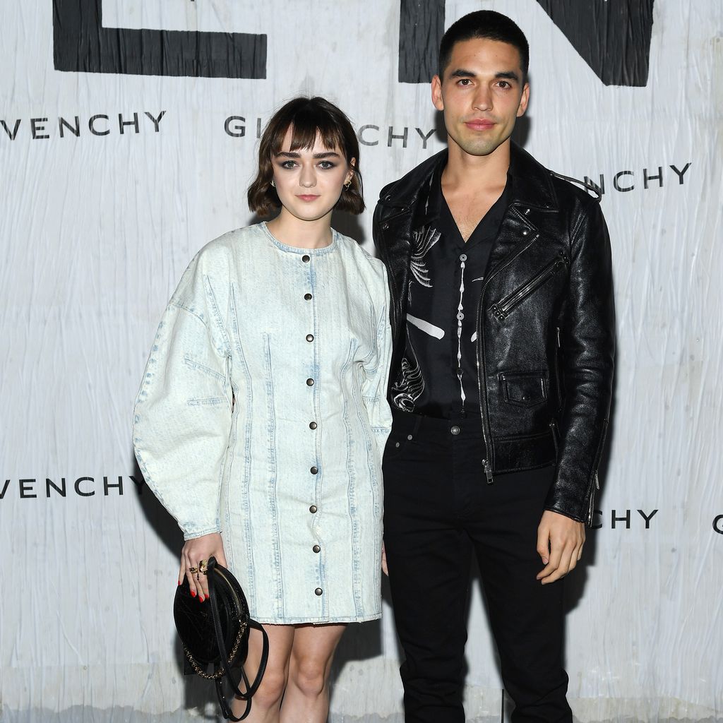 Maisie Williams und Reuben Selby bei der Paris Fashion Week. September 2019