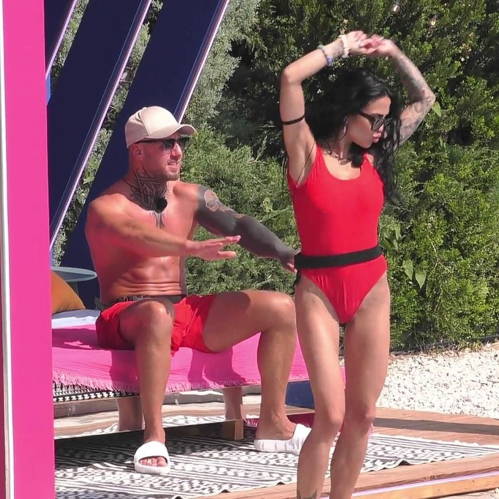 "Make Love, Fake Love"-Kandidat Johannes und Elena Miras