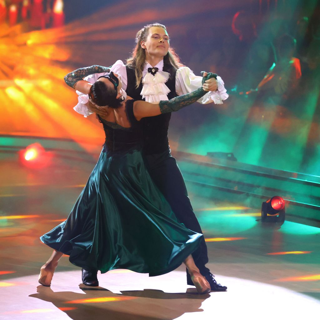 Malika Dzumaev und Gabriel Kelly bei "Let's Dance"