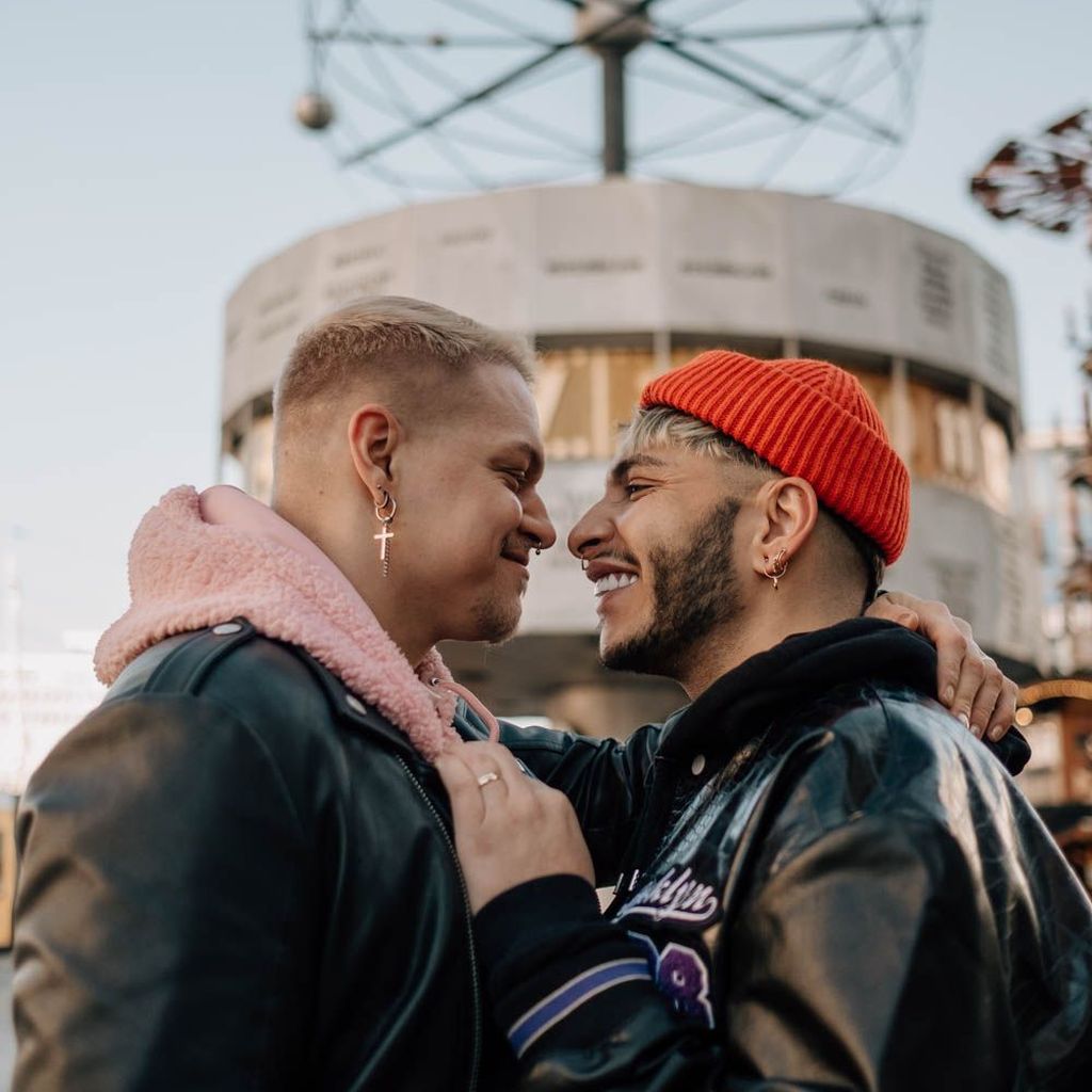 Manuel Denniger mit seinem Ehemann Chris