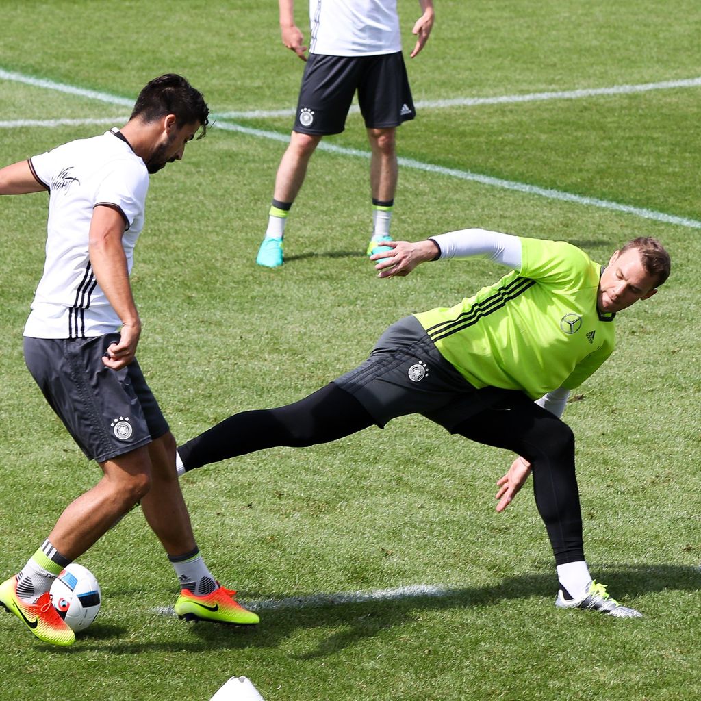 Manuel Neuer und Sami Khedira trainieren mit dem DFB-Team