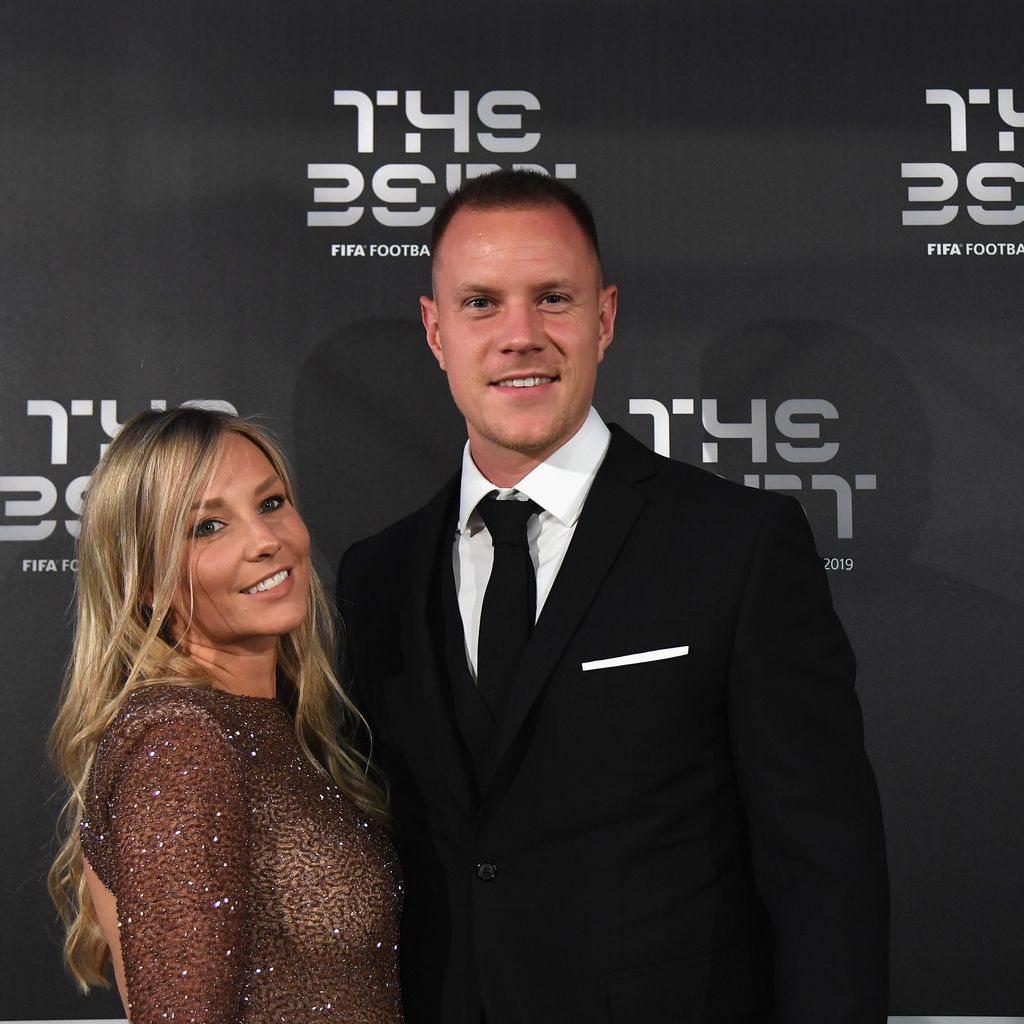 Marc-André ter Stegen mit seiner Frau Daniela, 2019