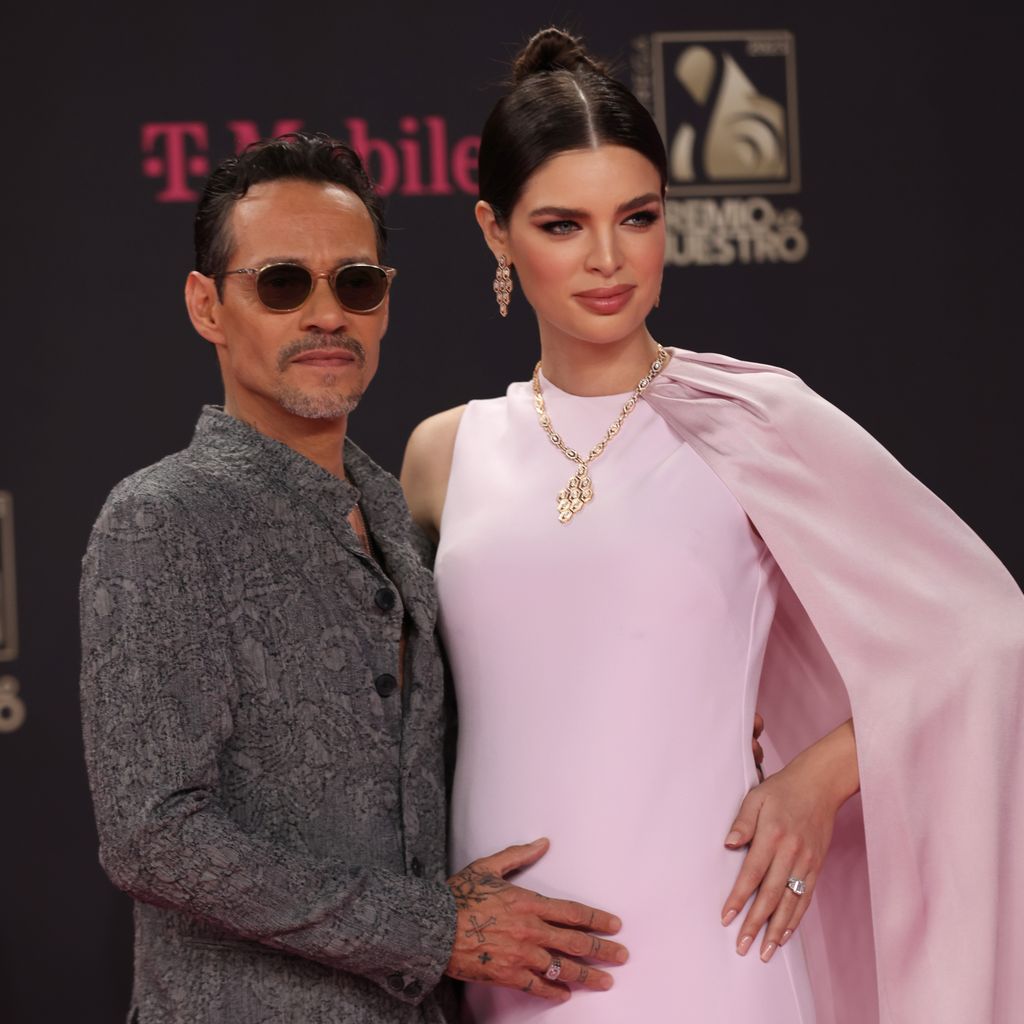 Marc Anthony und Nadia Ferreira bei den Lo Nuestro Awards in Miami im Februar 2023