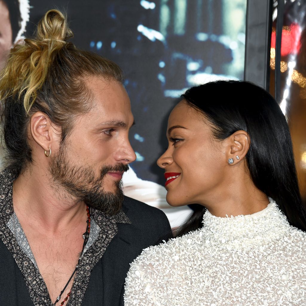 Marco Perego und Zoe Saldana bei der Filmpremiere von "Live By Night"