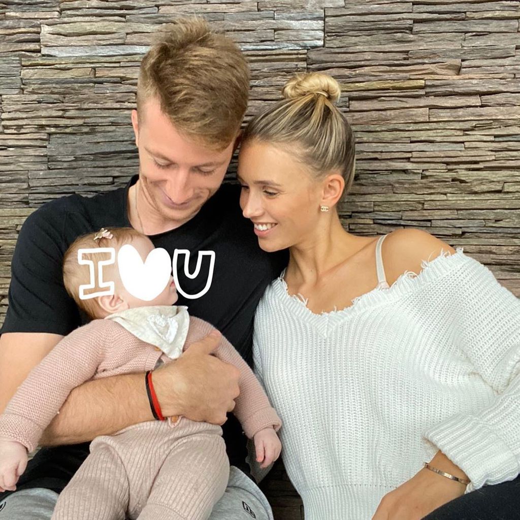Marco Reus, Scarlett Gartmann und ihre Tochter, März 2020
