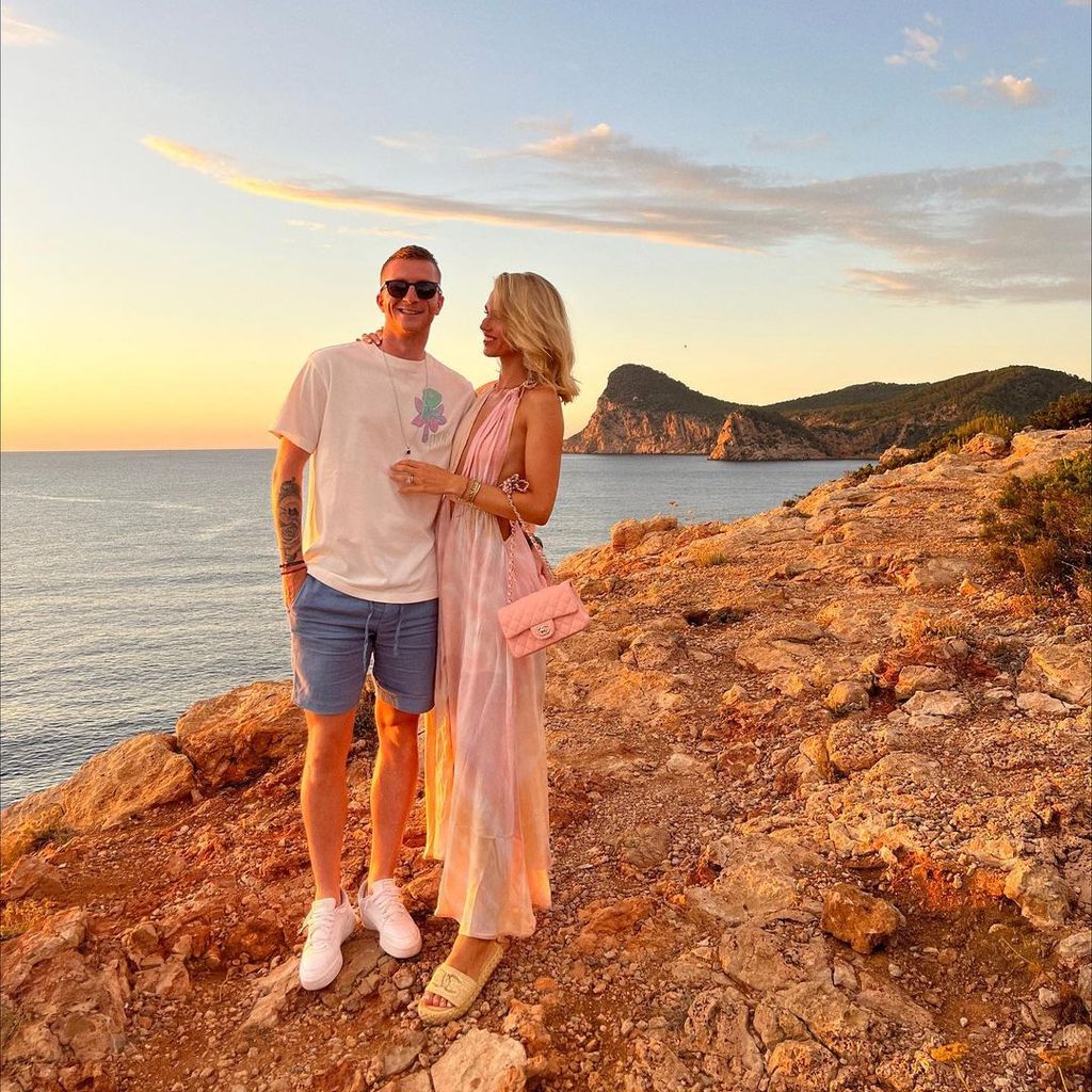 Marco Reus und Scarlett Gartmann im Juni 2022 auf Ibiza