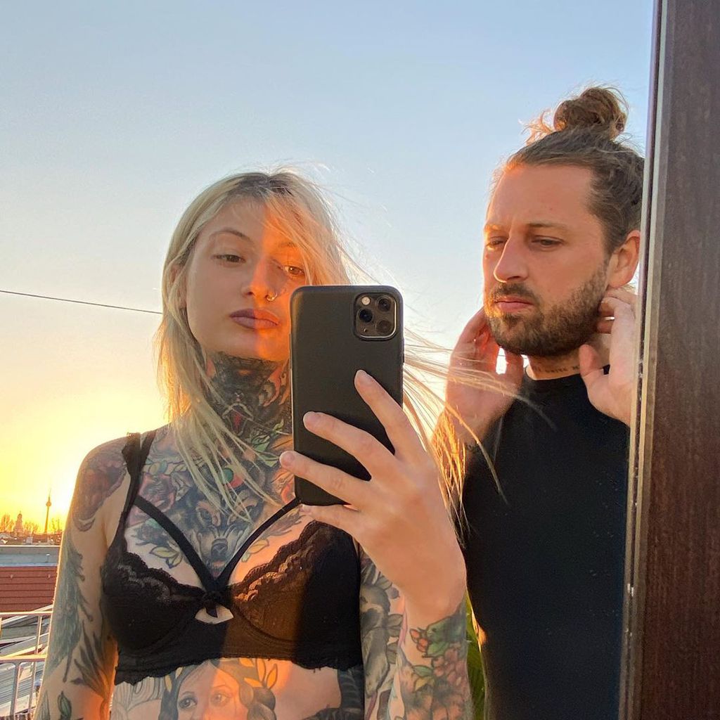 Model Mareike Lerch und ihr Verlobter Philipp Herder im April 2020 in Berlin