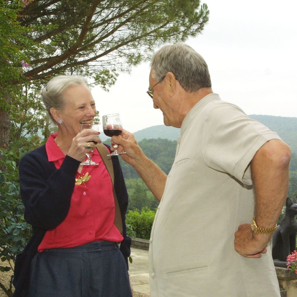 Margrethe von Dänemark und Prinz Henrik 2002 in Frankreich