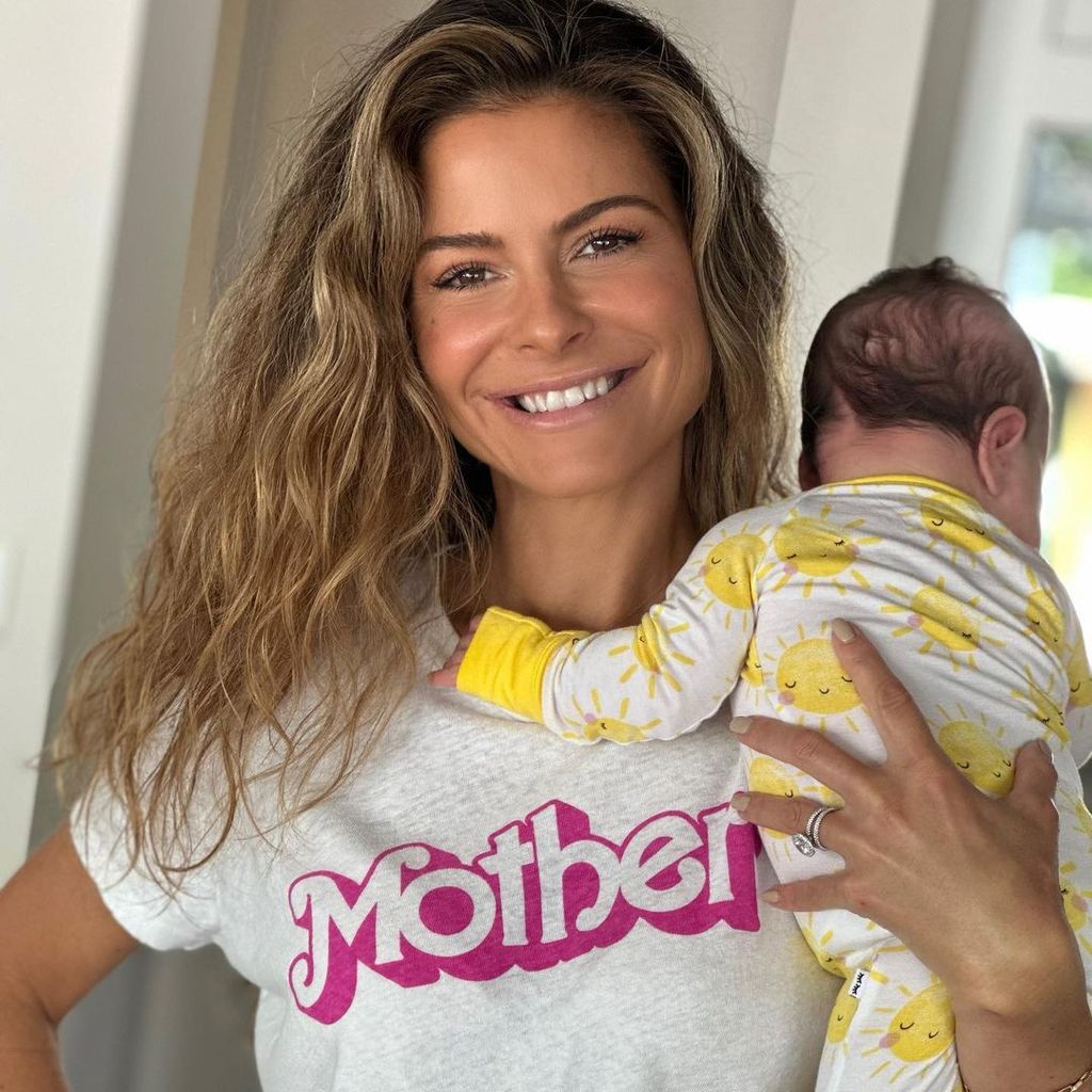Maria Menounos mit Tochter Athena, August 2023