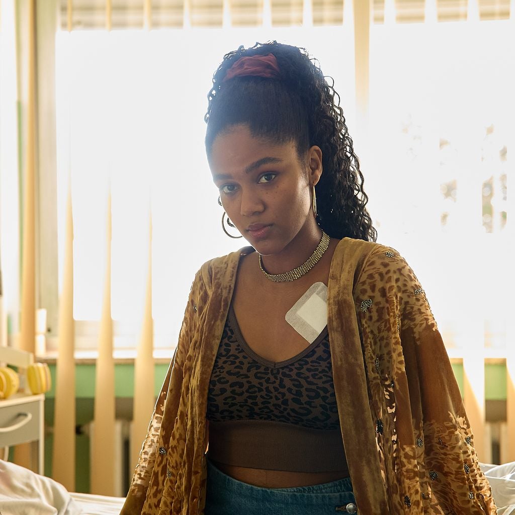 Mariama Jobe als Nora in "Club der roten Bänder – Die neue Generation"