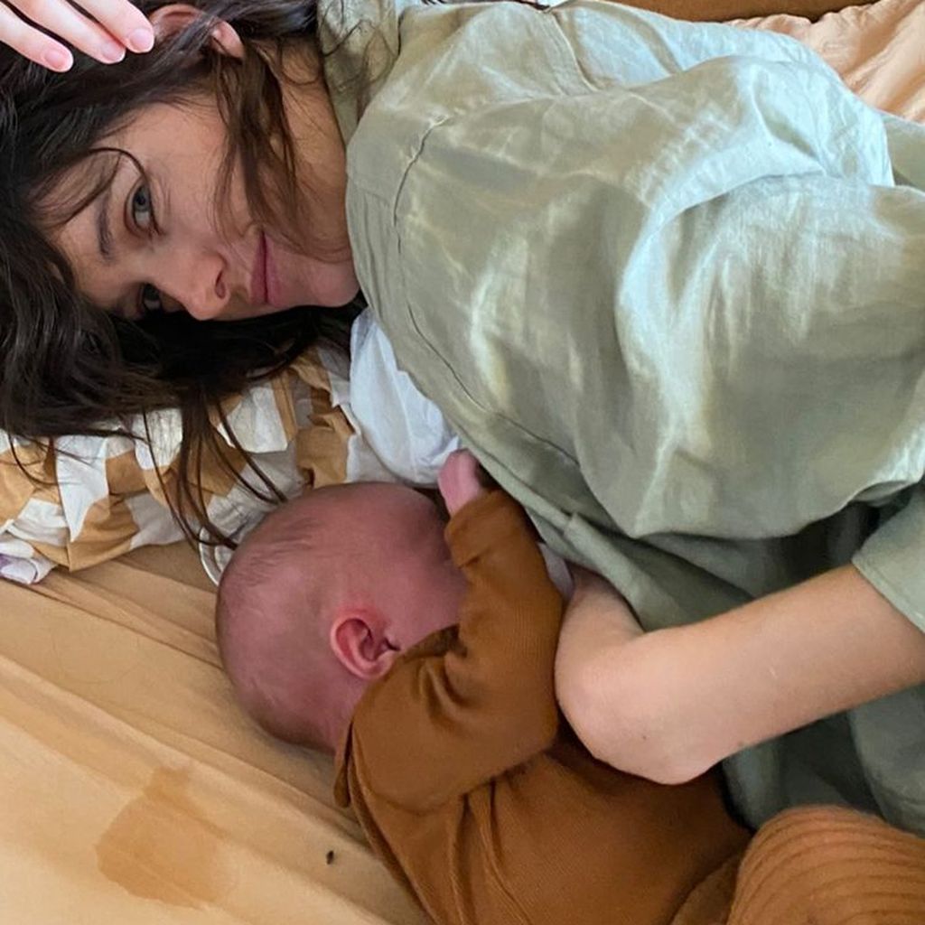 Marie Nasemann mit ihrem Baby