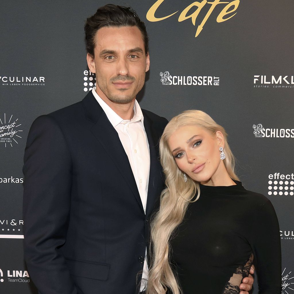 Marie Reim mit Freund beim Grand Opening des Schlager Cafe Düsseldorf im Henkel-Saal, 10.04.2025