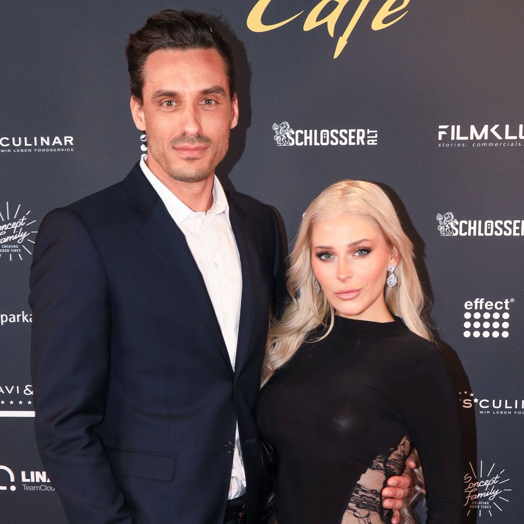 Marie Reim mit ihrem Partner Raphael Wolf, Eröffnung des Schlager Cafés