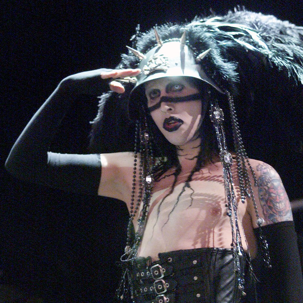Marilyn Manson, 2001