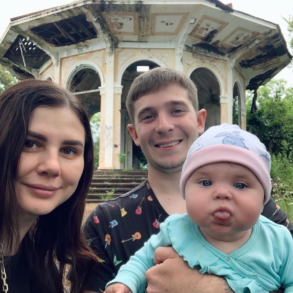 Marina Balmasheva, Ehemann Vladimir und Tochter OIga im Juni 2021