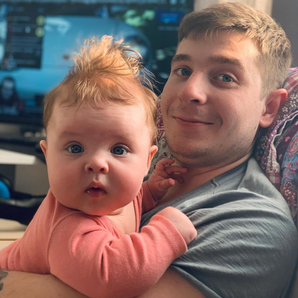 Marina Balmashevas Partner mit ihrem gemeinsamen Baby