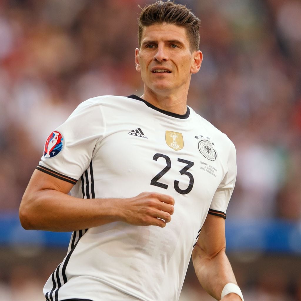 Mario Gomez beim Spiel gegen Slowakei bei der Fussball-EM in Lille