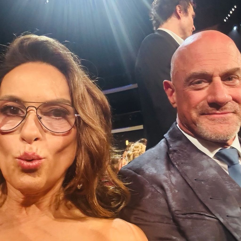Mariska Hargitay und Christopher Meloni bei den Emmys, 2025