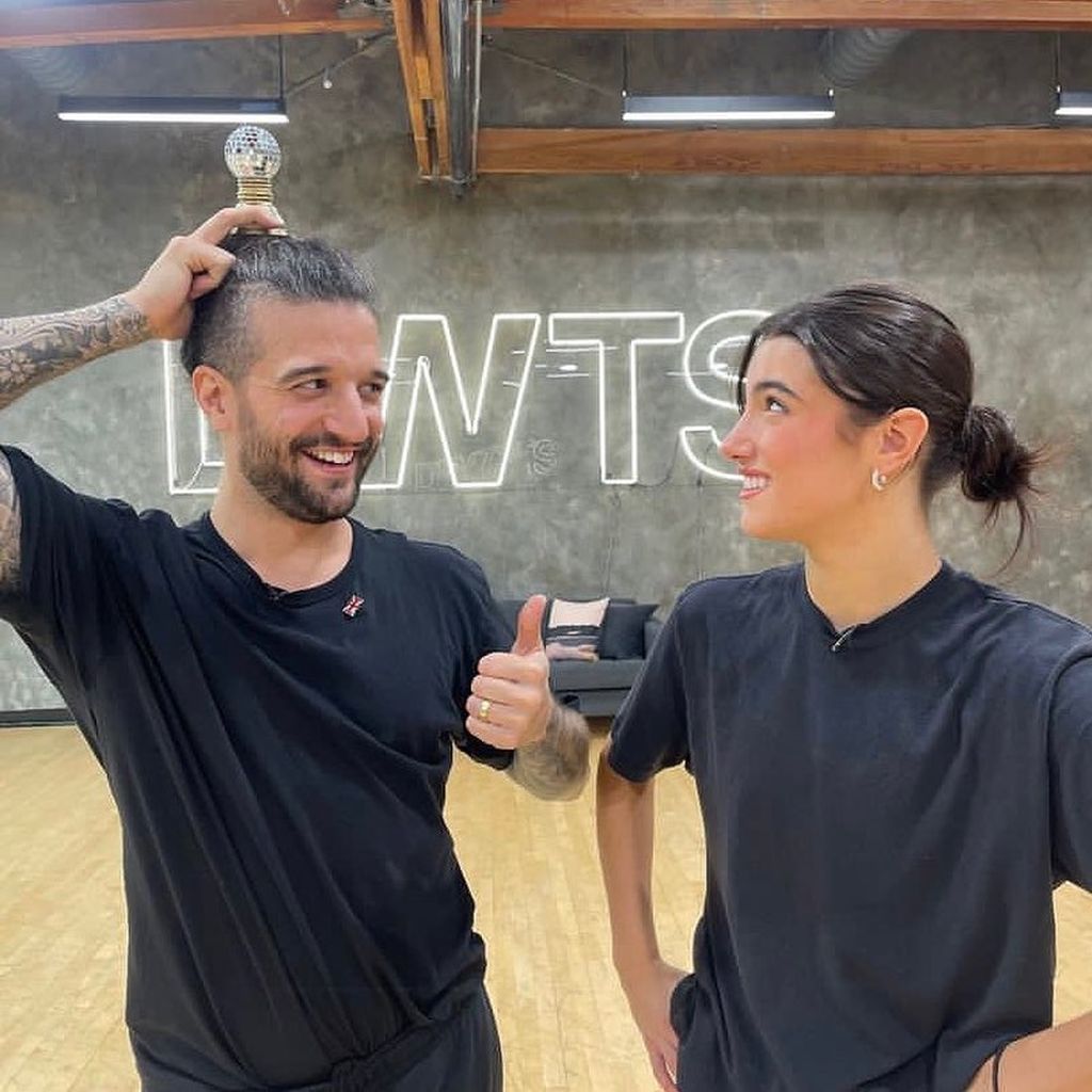 Mark Ballas und Charli D'Amelio bei "Dancing with the Stars"