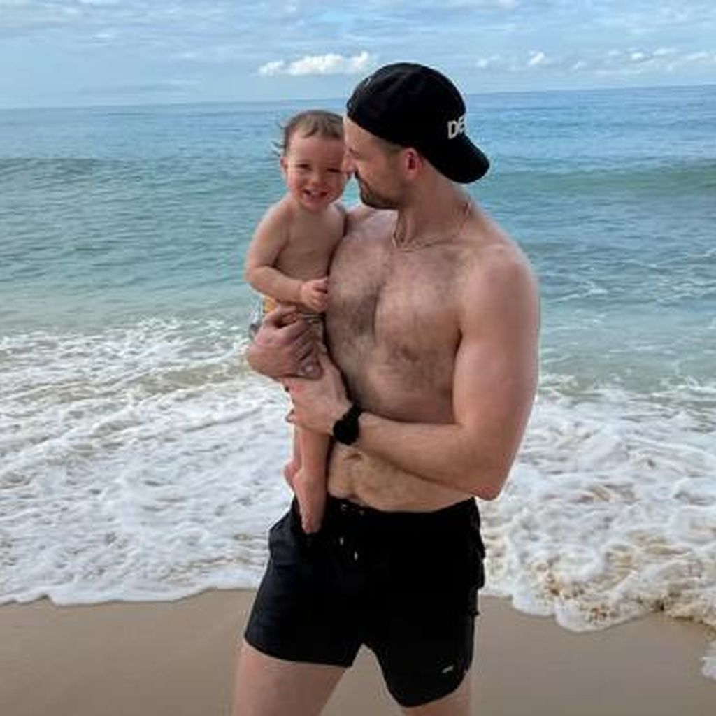 Mark O'Connor und Jude, Partner und Sohn von Montana Brown