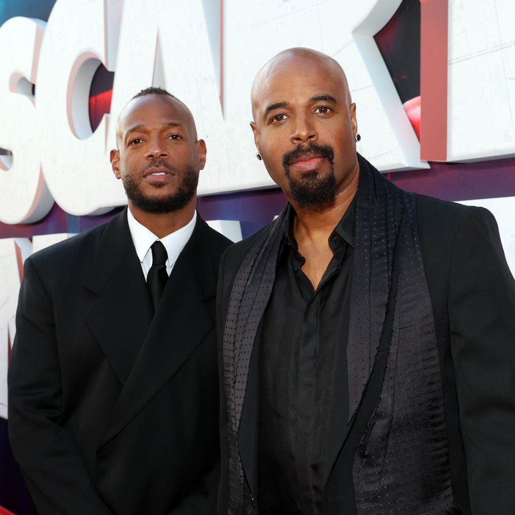 Marlon Wayans und Shawn Wayans bei der Premiere von "Scary Movie" in den Paramount Pictures Studios in Los Angeles