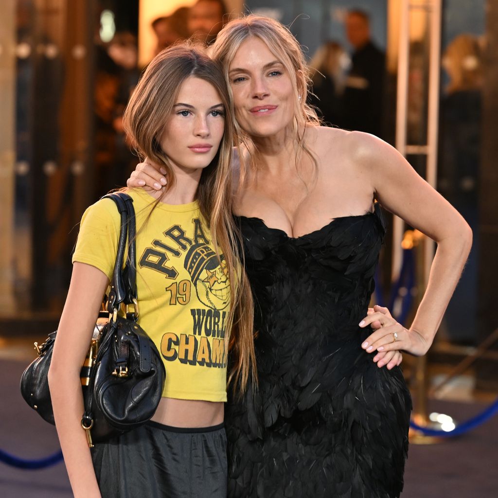 Marlowe Sturridge und Sienna Miller bei der Weltpremiere von "War" im Odeon Luxe Leicester Square in London am 16. September 2026