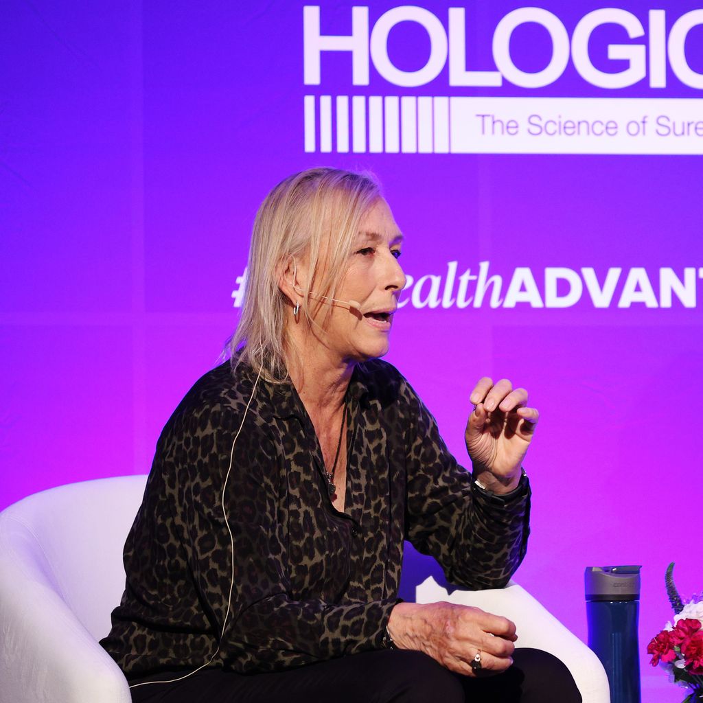 Martina Navratilova, Tennis-Profi