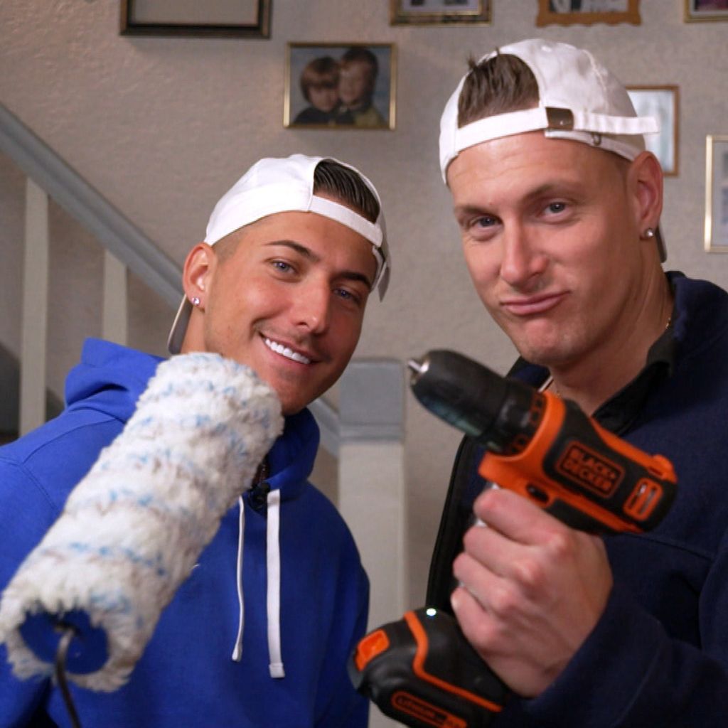 Marvin und Calvin Kleinen bei "Die Schnäppchenhäuser – Promi-Spezial"