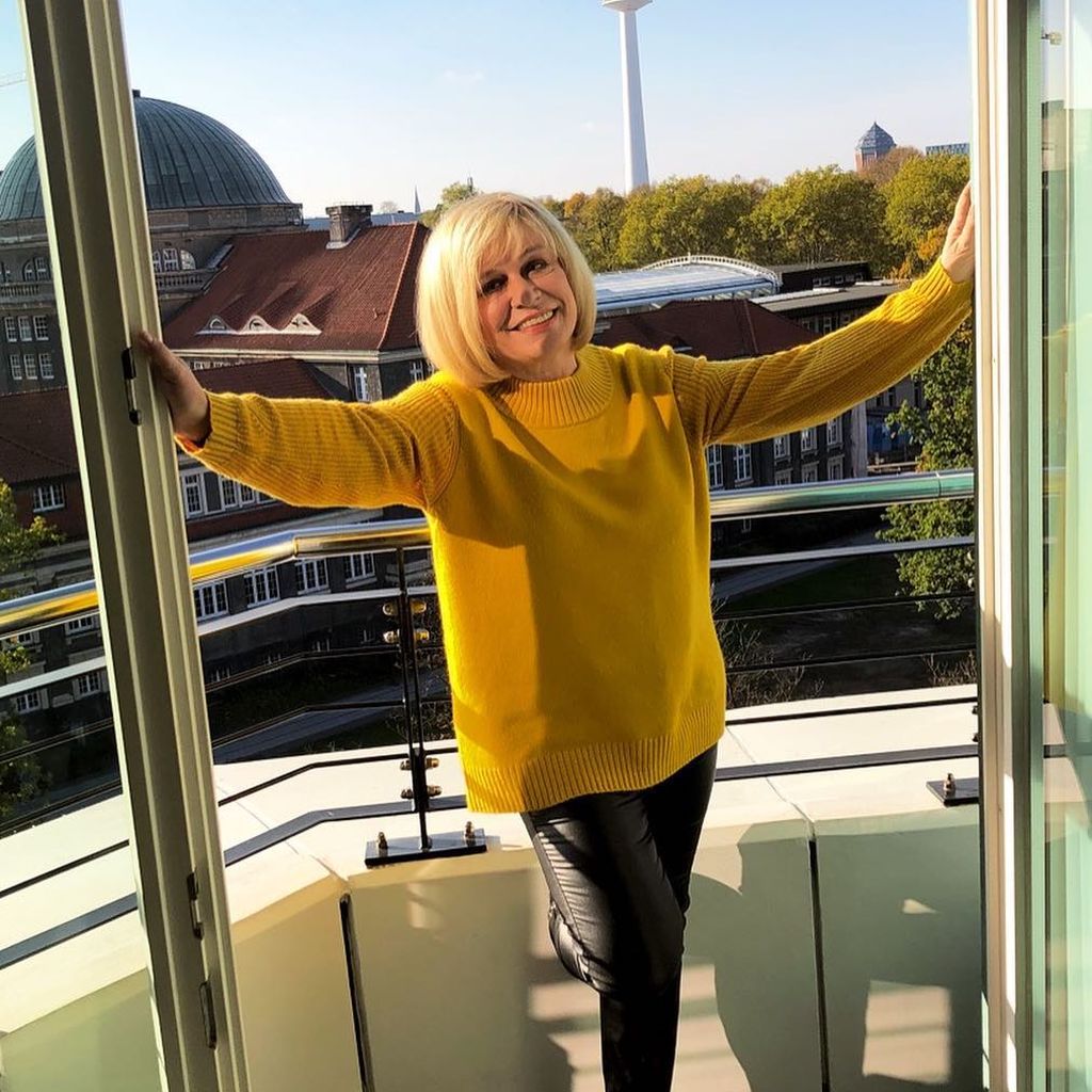 Mary Roos, Schlagersängerin