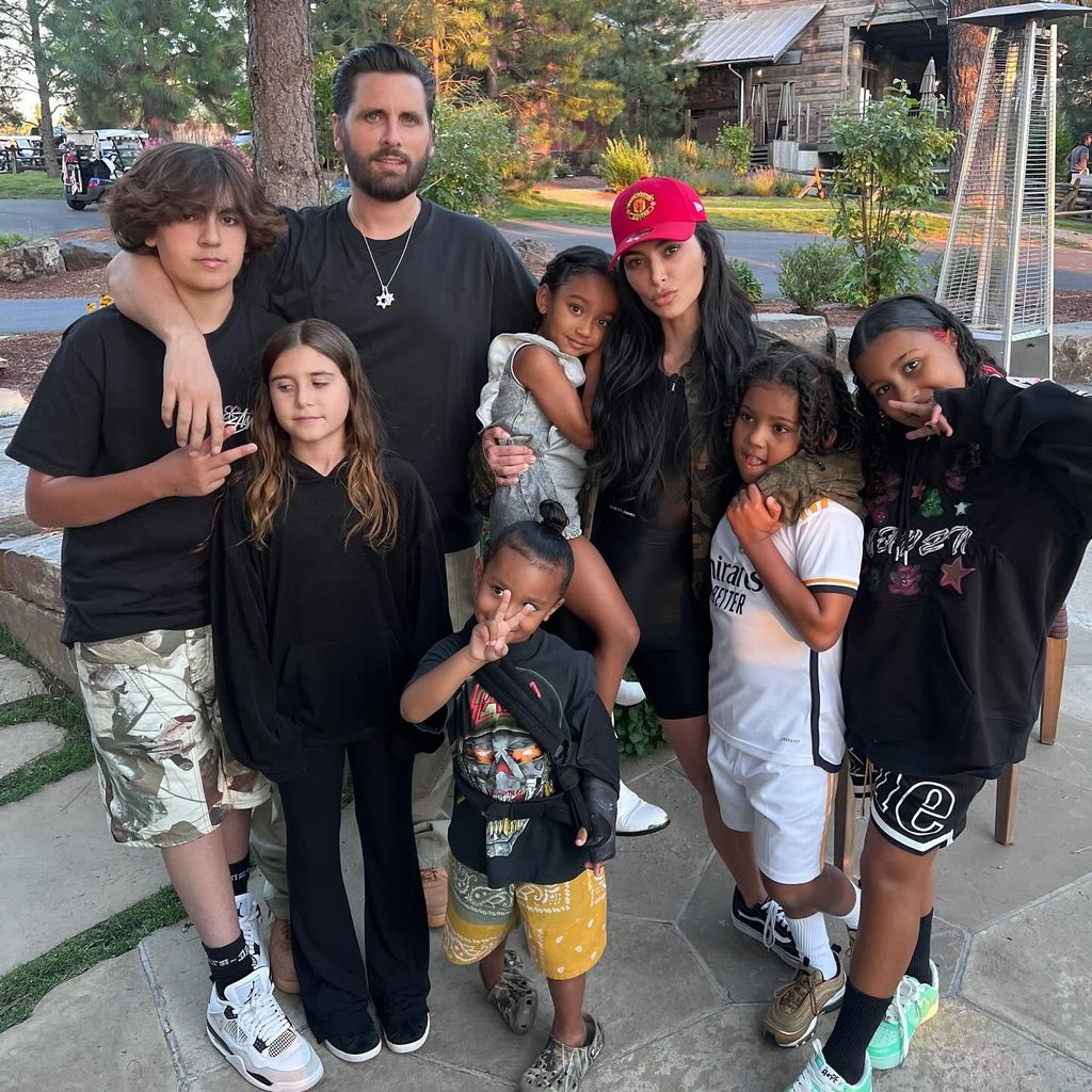 Mason Disick, Scott Disick, Penelope Disick, Kim Kardashian und ihre Kids