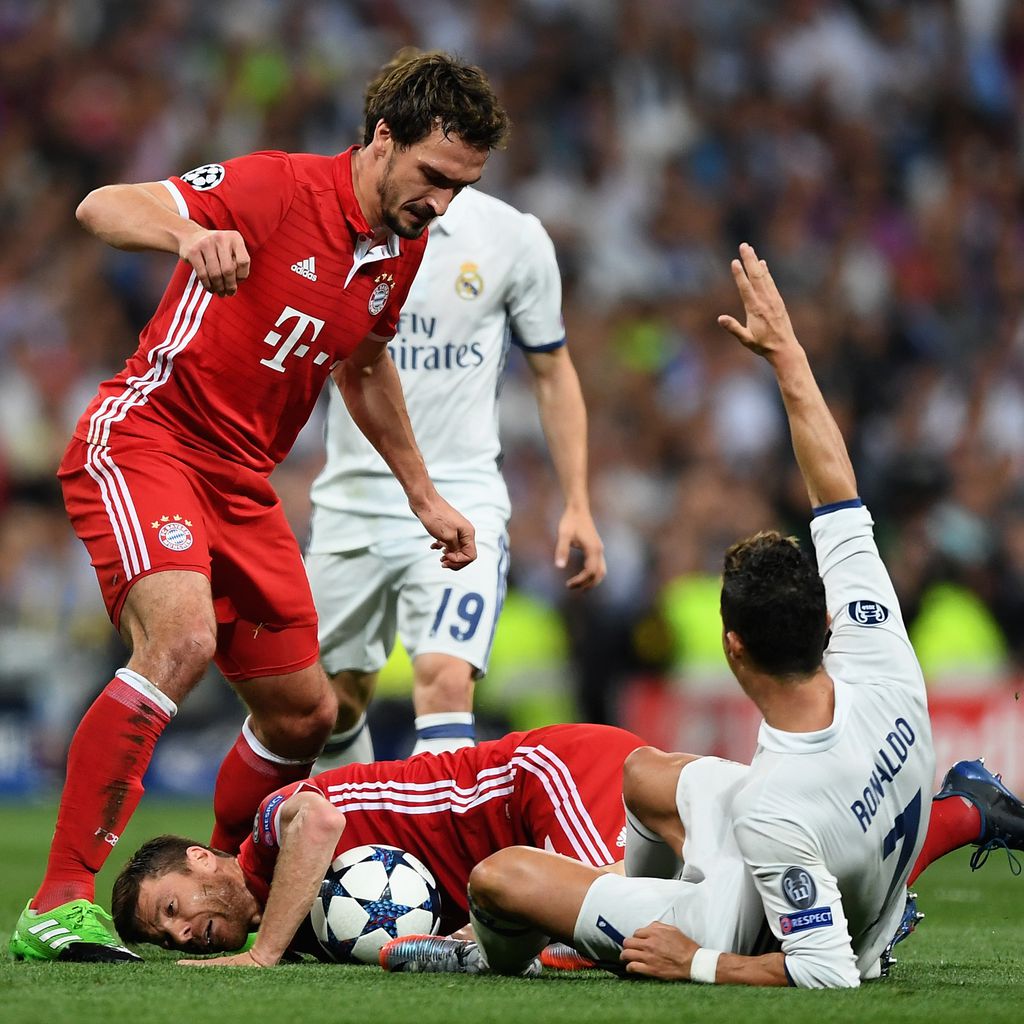 Mats Hummels, Xabi Alonso und Cristiano Ronaldo beim Champions-League-Viertelfinale
