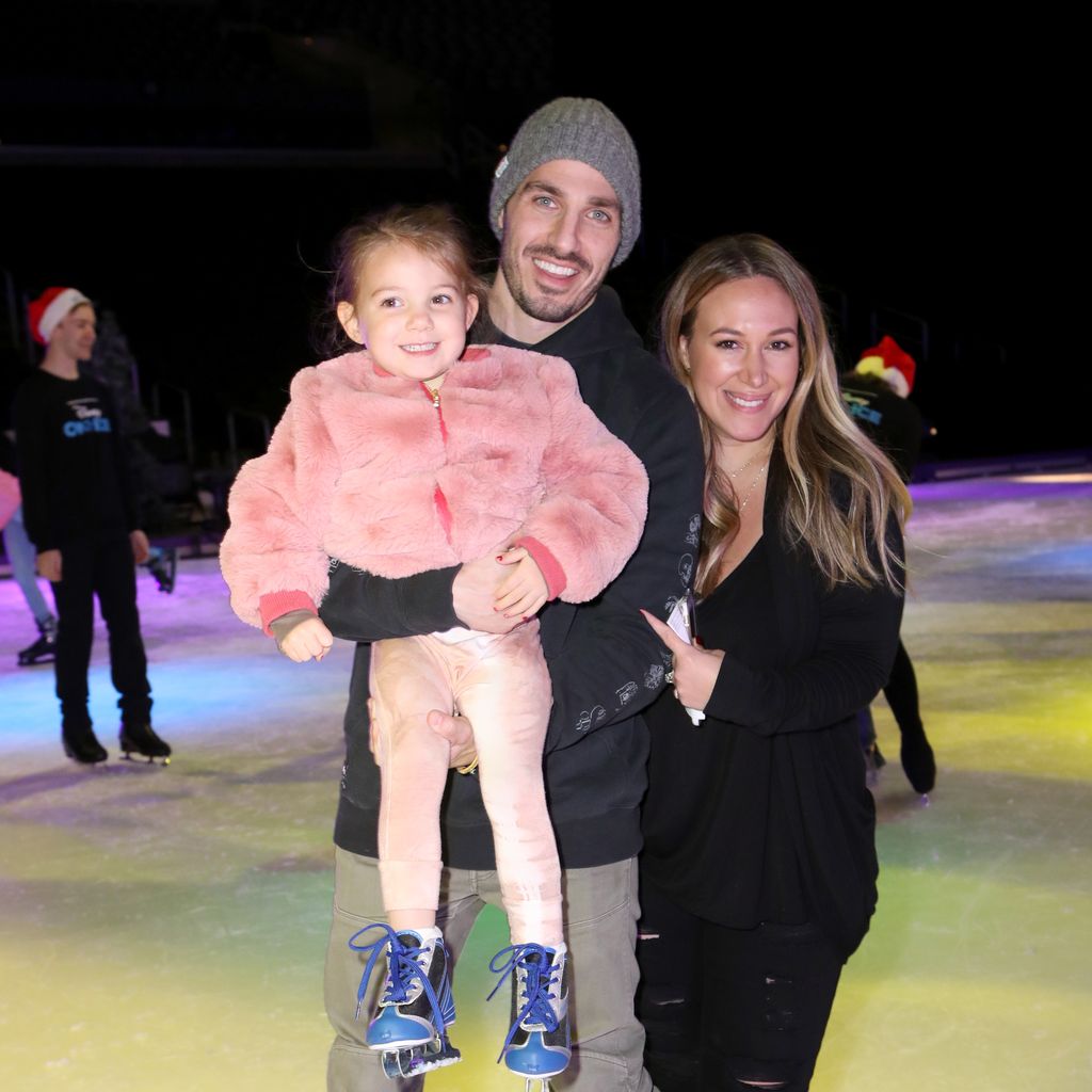 Bei Disney On Ice: Matt Rosenberg und Haylie Duff beim Celebrity Skating Party im Staples Center, Los Angeles, 2018